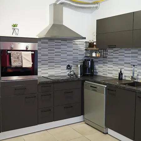 Titanium 이졸라