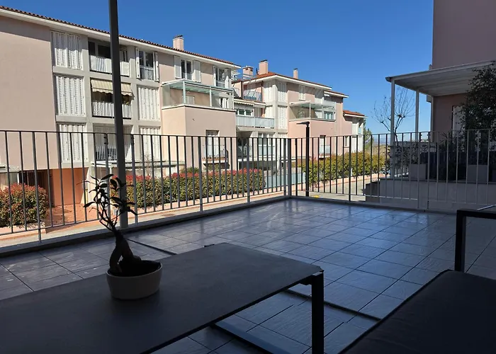 Titanium アパート